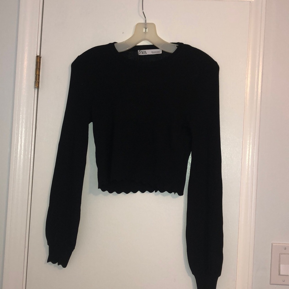 Zara scalloped ribbed crop sweater